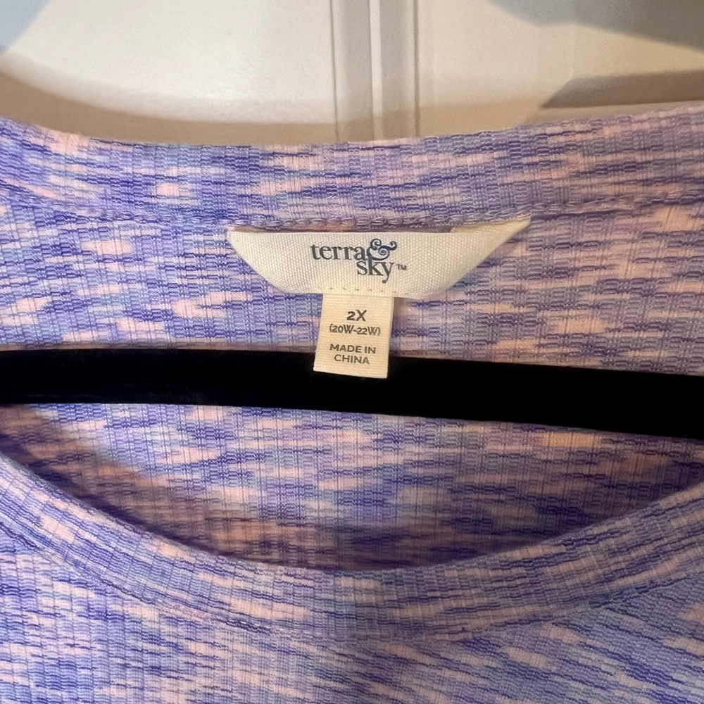 Terra & Sky Lavender/Pink Short Sleeve Top 2w - Picture 2 of 2
